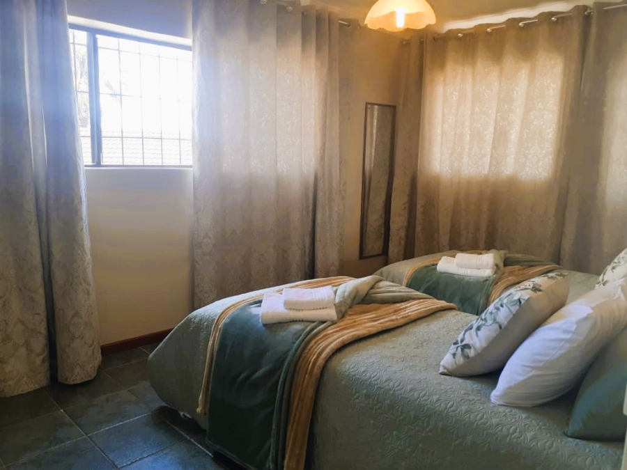 To Let 2 Bedroom Property for Rent in Country Club Western Cape